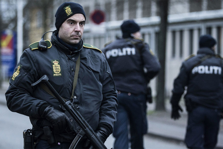 U Danskoj uhapšen muškarac zbog slanja dronova i kamera IS