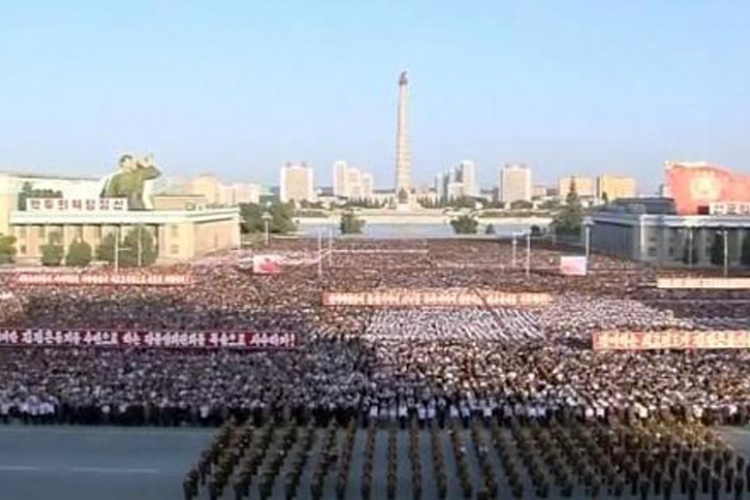 Pjongjang paradom protiv  Trampa