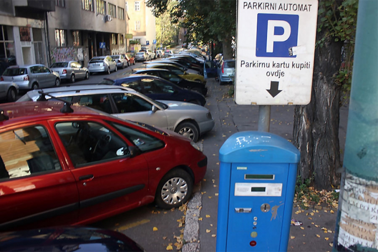 Javni parking u Sarajevu naplaćivaće se 24 sata dnevno