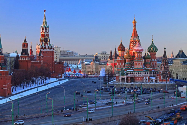 Kremlj: Putin samostalno odlučuje o svemu