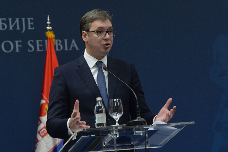 Vučić: Ne mijenjamo politiku prema migrantima