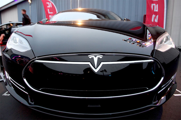 Tesla kreira sopstveni čip sa vještačkom inteligencijom za autonomna vozila