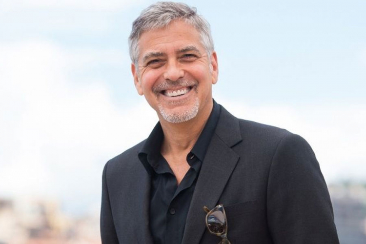 Džordž Kluni poklonio 14 torbi sa po milion dolara?