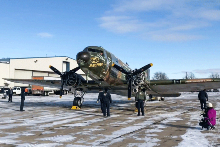 Pronađen i restauriran avion koji je predvodio invaziju na Normandiju