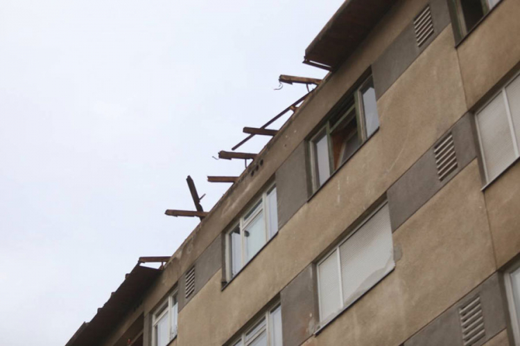 Humanitarna akcija "Srcem za komšiju" za sanaciju krova dvije zgrade