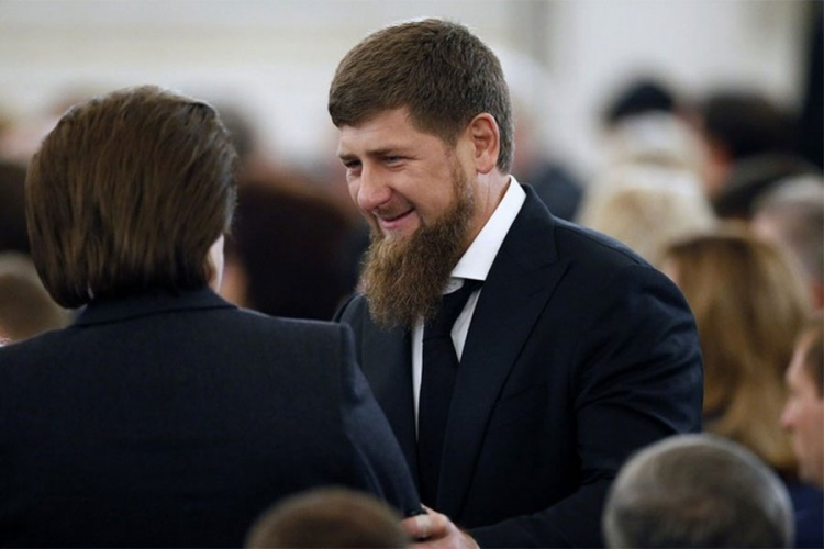Facebook: Kadirov na listi sankcija, zato nema FB i Instagram