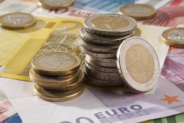 Hrvati u decembru potrošili oko 1,8 milijardi evra
