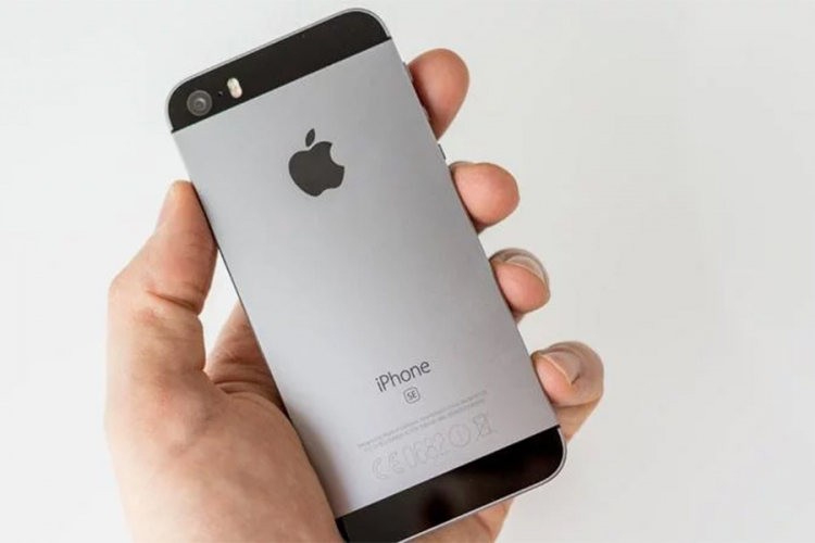 iPhone SE 2 će imati "leđa" od stakla i bežično punjenje?