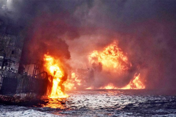 Nafta iz potonulog iranskog tankera prijeti morskom životu