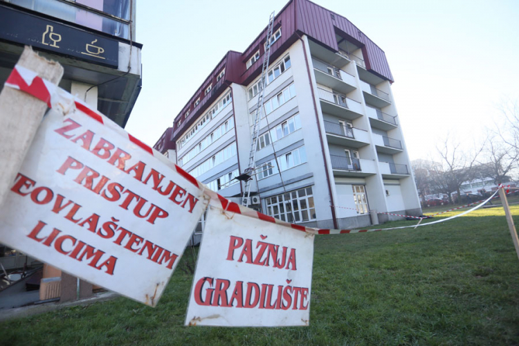 Studenti u Banjaluci nezadovoljni: Traže besplatan smještaj do obnove paviljona