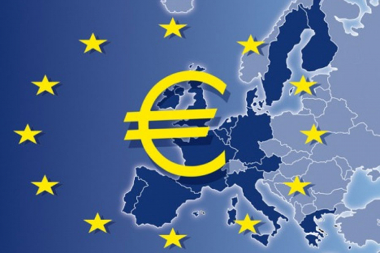 Merkel i Makron za reformu evrozone