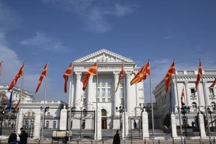 Sputnjik: NATO ima plan B za Makediniju