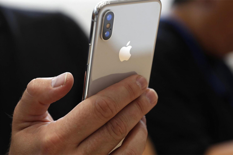 Apple prodao manje telefona a ostvario veću zaradu
