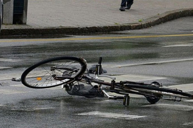 Biciklista poginuo u saobraćajnoj nesreći