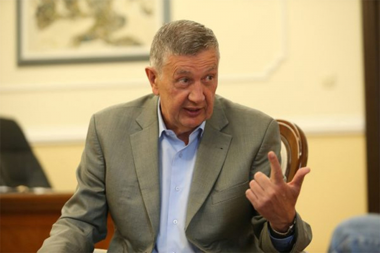 Radmanović: Novine koje donosi Izborni zakon ne možemo primijeniti do izbora