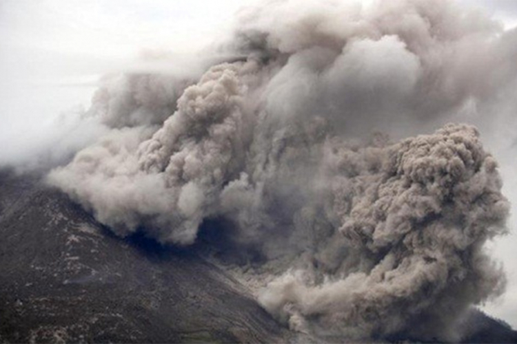 Proradio vulkan Io Jama u Japanu