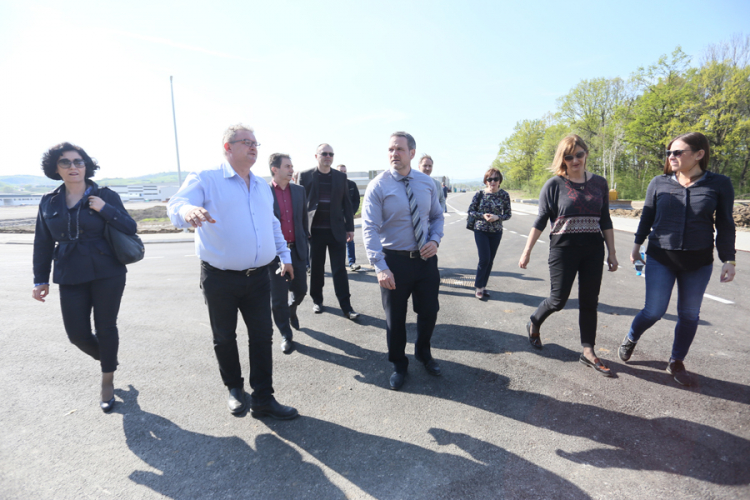 Predstavnici USAID-a posjetili Poslovnu zonu u Ramićima