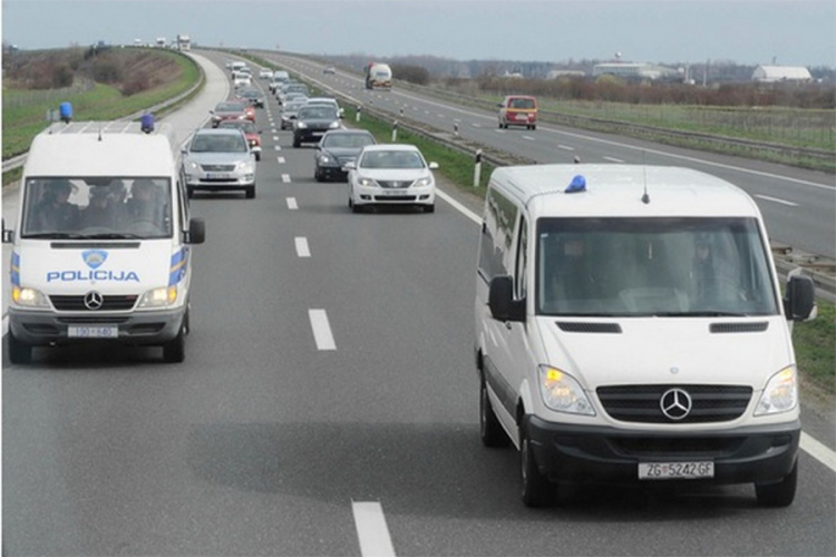Maskirane osobe pretukle bh. državljane na autoputu u Hrvatskoj