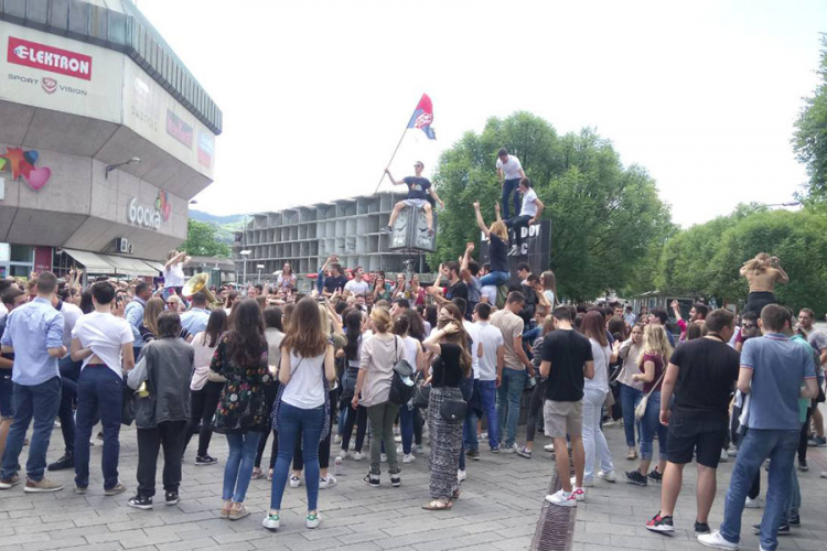 Banjalučki maturanti proslavili završetak škole