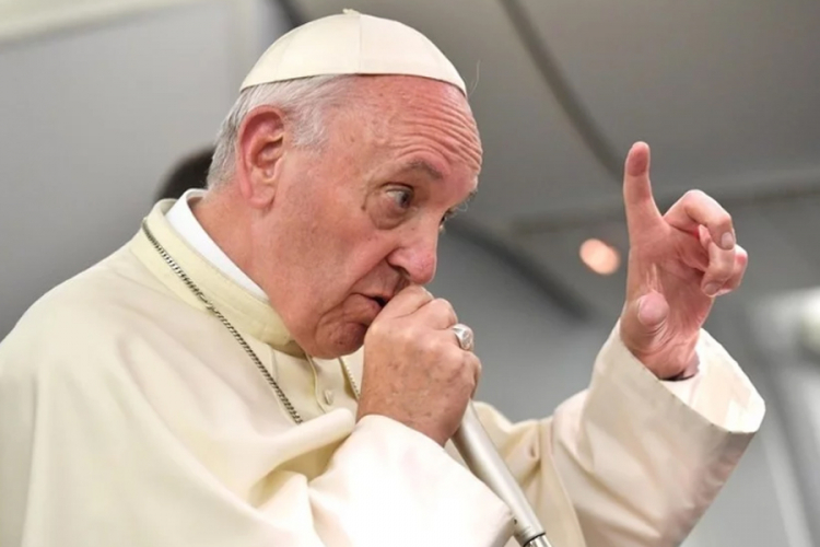 Biskupi ponudili papi da se povuku zbog skandala