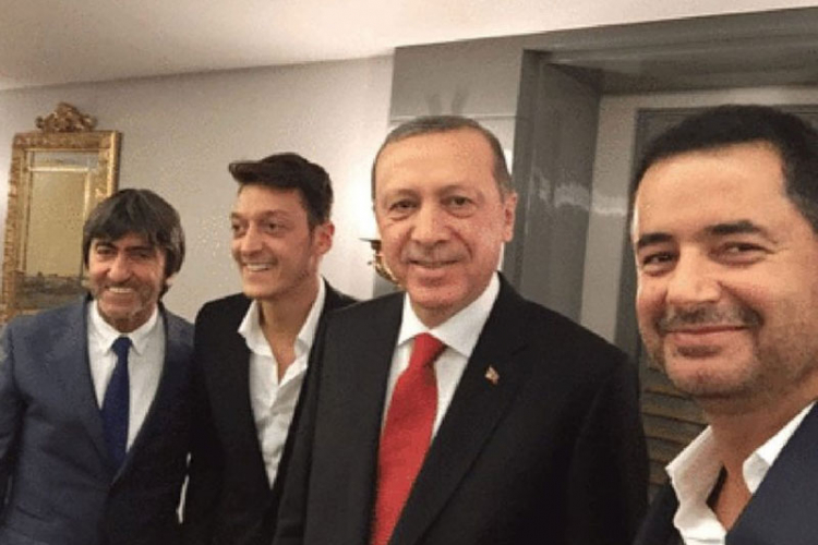 Gundogan i Ozil kod Štajnmajera zbog fotografija sa Erdoanom
