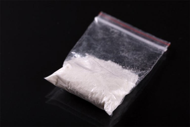 Policija izvadila 106 kapsula kokaina iz djevojke