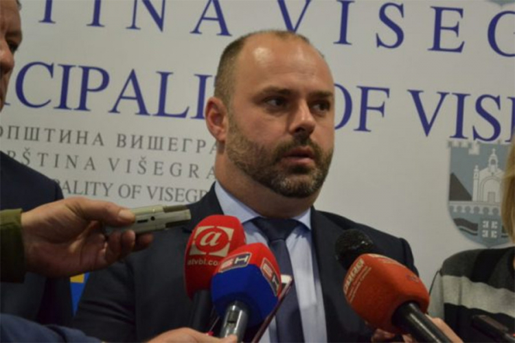 Đurević: Prihvat migranata nemoguća misija