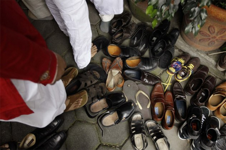 Muškarac u sarajevskoj džamiji ukrao obuću vjernika