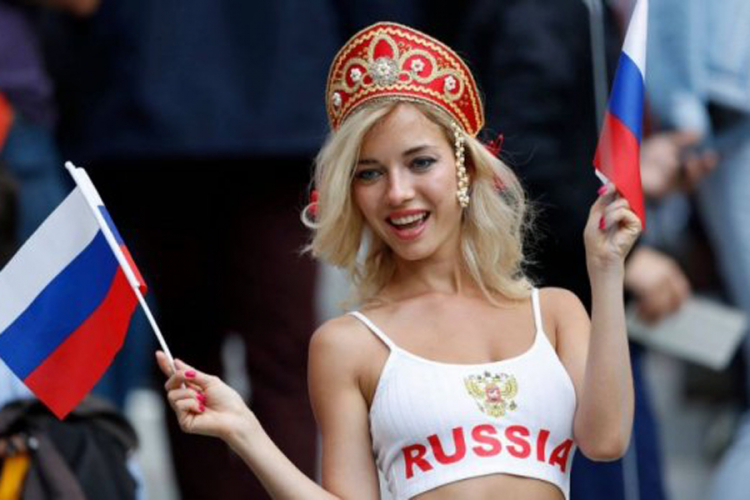 Najljepša ruska navijačica je zapravo porno-zvijezda