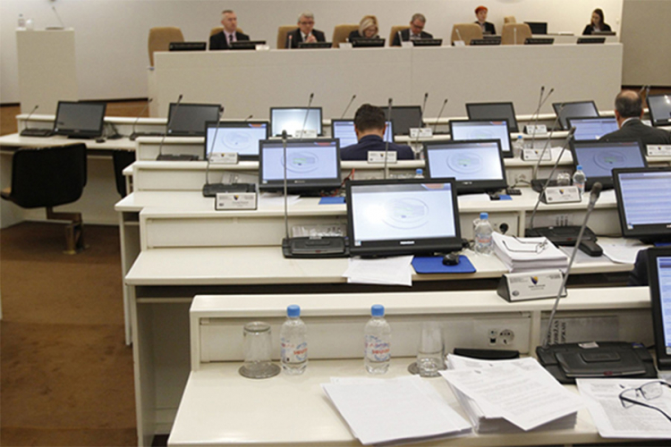 Sjednica Parlamenta BIH prekinuta, nastavak 5. jula