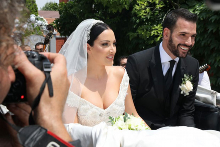Vjenčali se Aleksandra Prijović i Filip Živojinović