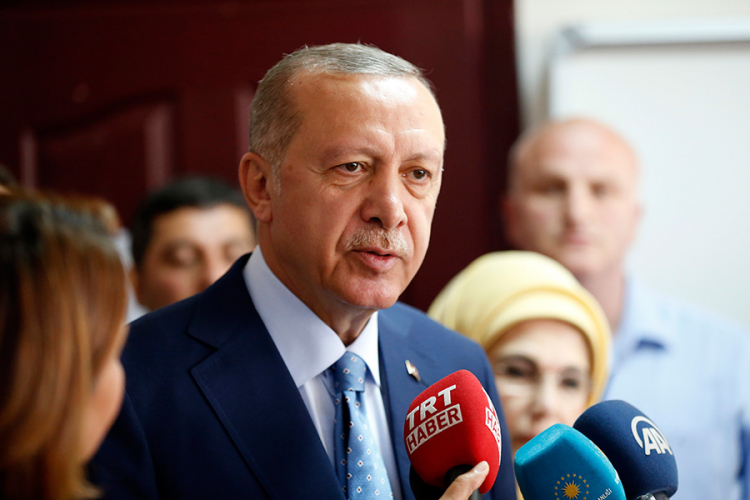 Erdoan i AKP vode na izborima za predsjednika i parlament