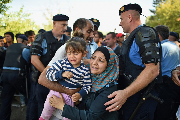 Crveni krst: Hrvatski graničari tuku migrante