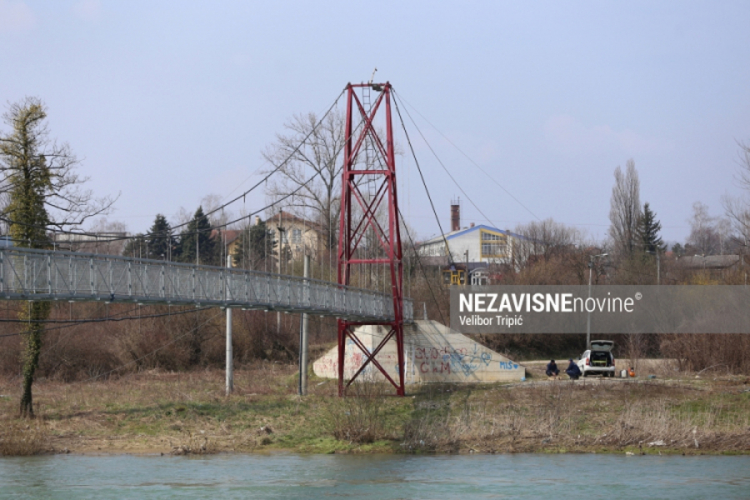 Viseći most u Priječanima uskoro u funkciji