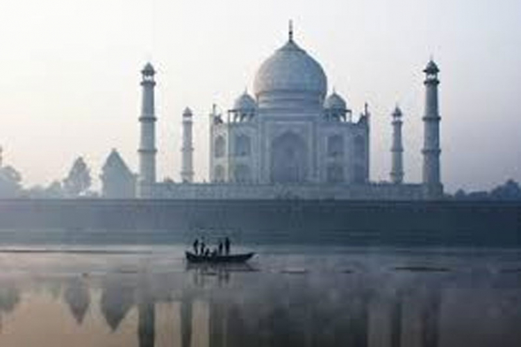 Vrhovni sud Indije naredio da se uništi Tadž Mahal
