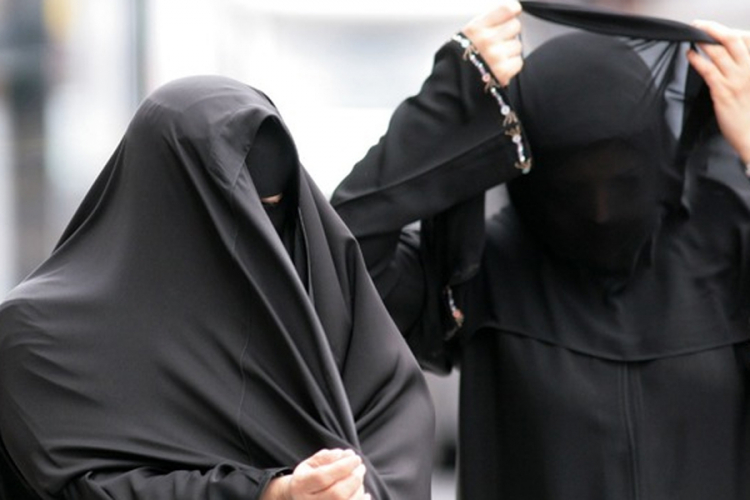 Koja je razlika između hidžaba, nikaba i burke?