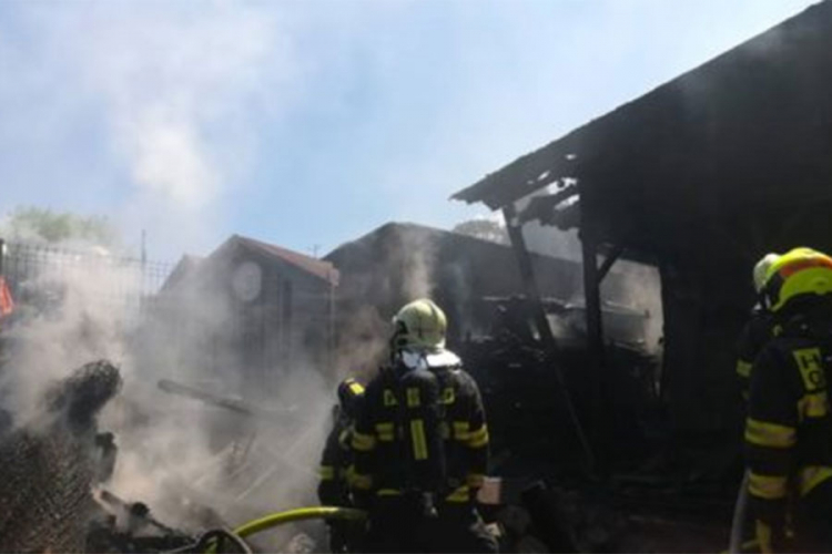 Požar u staračkom domu, stradalo deset žena