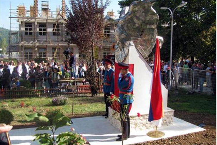 Otkriven spomenik stradaloj djeci Srpskog Sarajeva