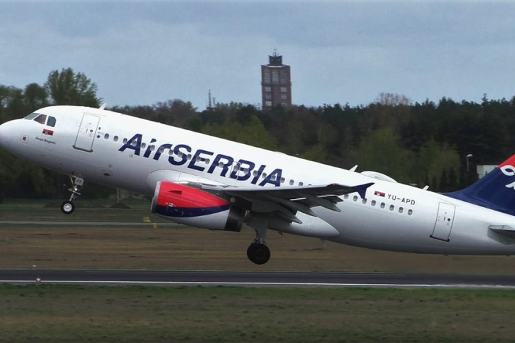Avion "Er Srbije" prinudno sletio u Larnaku