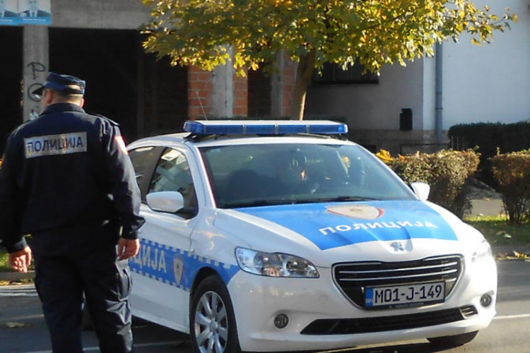 Tri lica povrijeđena u saobraćajnoj nezgodi u Prijedoru