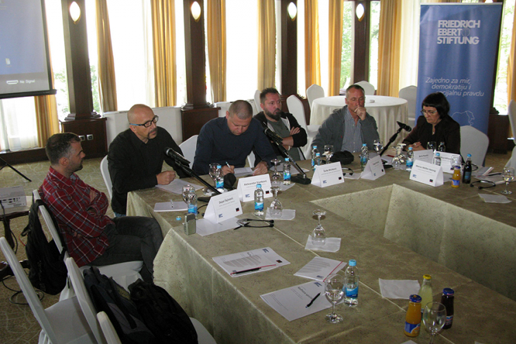 Panel debata u Banjaluci: Novinari bez jedinstvenog odgovora o ratnom nasljeđu