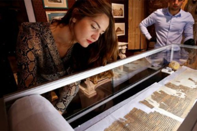 Na aukciji prodat papirus za 1,35 miliona evra