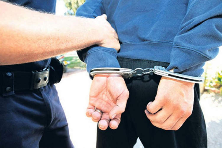 Bh. graničari uhapsili muškarca zbog bludničenja s djetetom