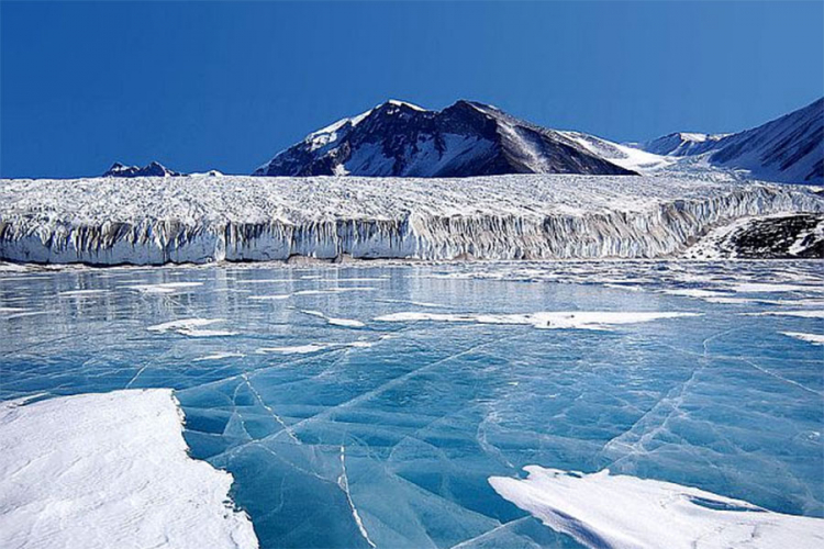 Šta se dešava ispod antarktičkog leda?