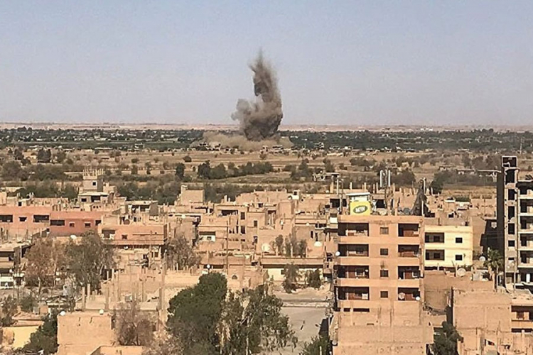 Koalicija predvođena SAD bombarduje naselja, ima civilnih žrtava