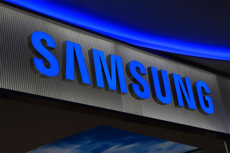 Samsung nastavlja sa tizerima za svoj savitljivi telefon