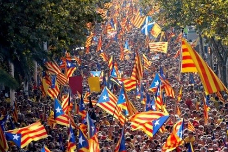 Katalonci treba da vrate novac potrošen na referndum 2014. godine