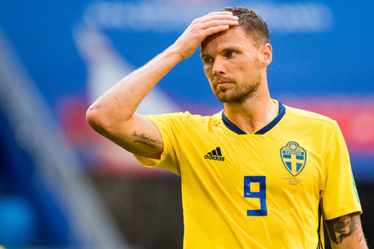 Sudija obećao fudbaleru Švedske dva penala