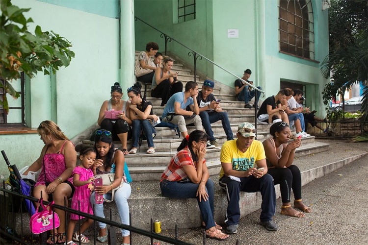 Kuba sutra dobija mobilni internet