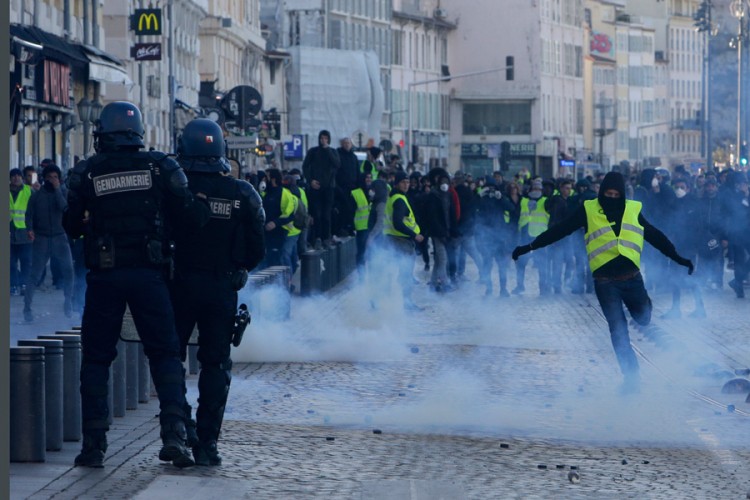 Rusi optuženi i za proteste u Francuskoj
